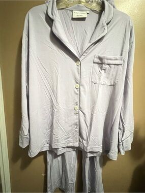 Sleepy Jones Lavender Notch-Collar Button Pajama Top